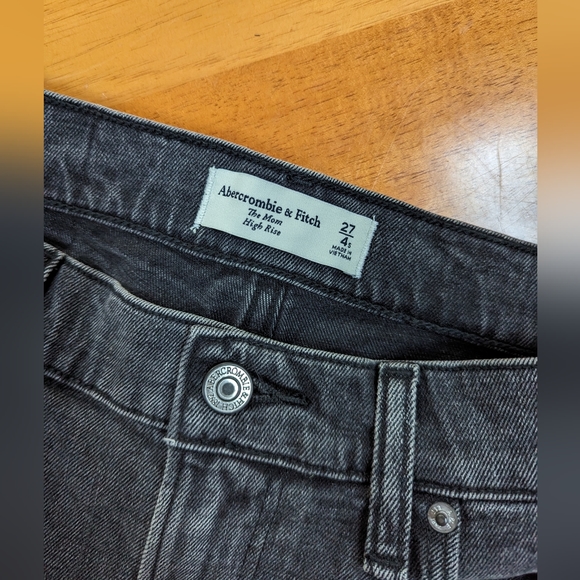 Abercrombie & Fitch High Rise Mom Jean - Picture 2 of 4